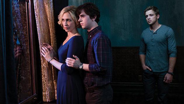 Season three of Bates Motel premiered Monday night, March 9.