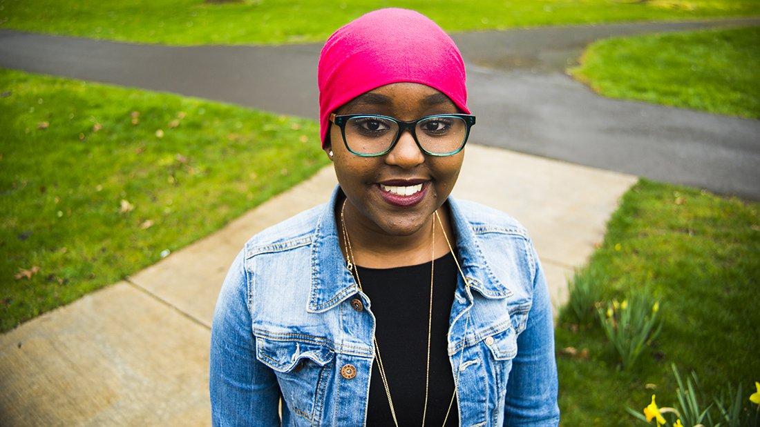 Oregon senior journalism student and Muslim Student Union member Fahma Mohammed poses for a photo outside Gerlinger hall on Thursday, February 26. (Natsumi Seki/Emerald)