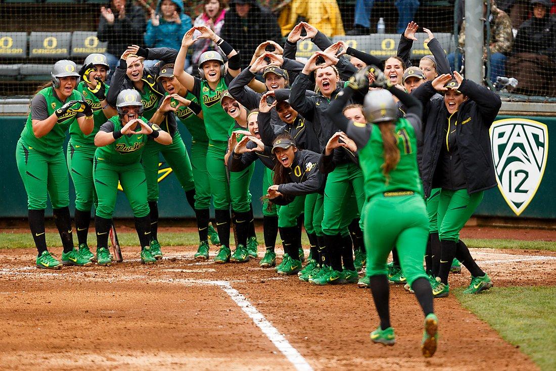 It was a record-setting day at a rainy Howe Field Sunday morning. The Ducks (22-3, 2-0 Pac-12) and Beavers combined for 35 runs, which broke the previous record for a Civil War softball game en route to a 23-12 Oregon win over Oregon State (19-8, 0-2) in run-ruled fashion. Oregon&#8217;s &#8230;