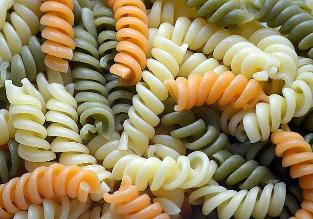 The average price of pasta is about $1.26 per pound, and it is an easy food to incorporate in to many different dishes for all types of meals. (Creative Commons Archive)