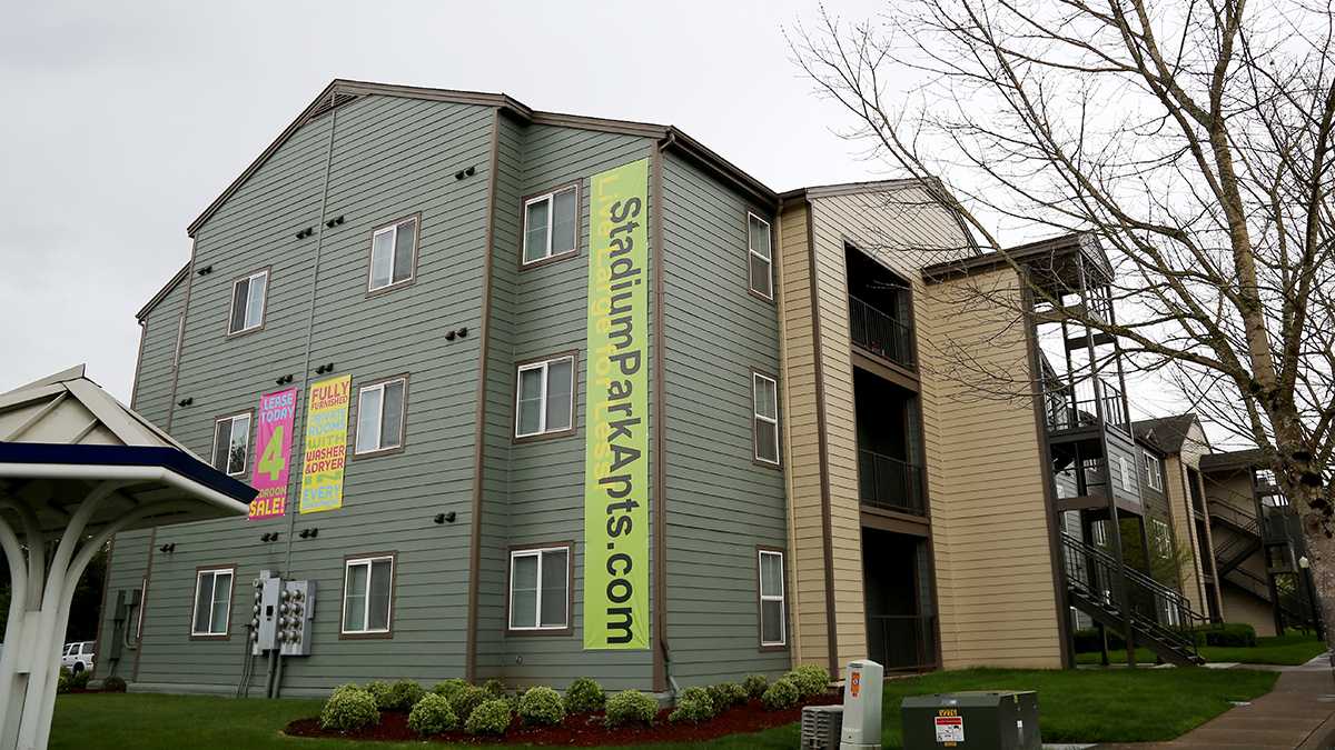 A number of University of Oregon students prefer the privacy that living in off-campus housing offers. (Ryan Kang/Emerald)