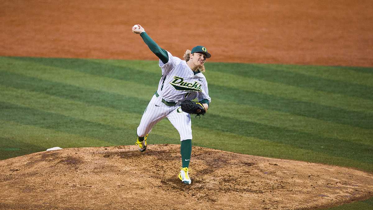 Kenny Jacoby and Andrew Bantly discuss Oregon&#8217;s upcoming matchup with Oregon State.