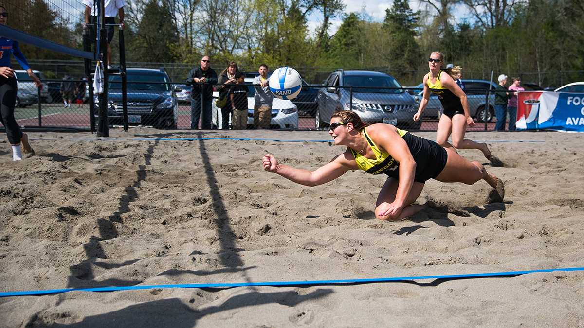 Shellsy Ashen (12) and Liz Brenner (2) bring a lot of experience to the team after being on the Oregon volleyball squad for four years so their communication with one another will be vital to their success. (Emerald Archives)