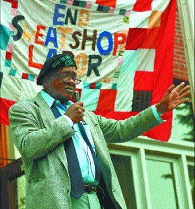 Bobby Seale, co-founder of the Black Panthers, speaks to the protesting students. (Catherine Kendall/Emerald)