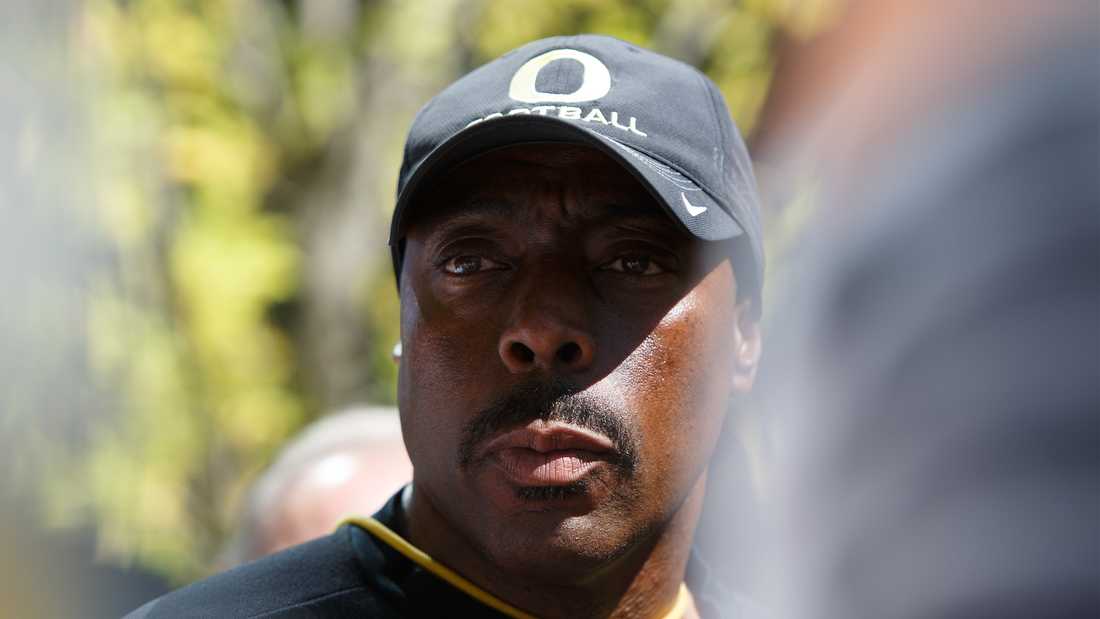 <p>Don Pellum discusses the Ducks’ game-plan against the Washington State Cougars’ air raid offense after practice Wednesday. Oregon plays Washington State at Autzen Stadium Saturday, Oct. 10 at 3 p.m.</p>