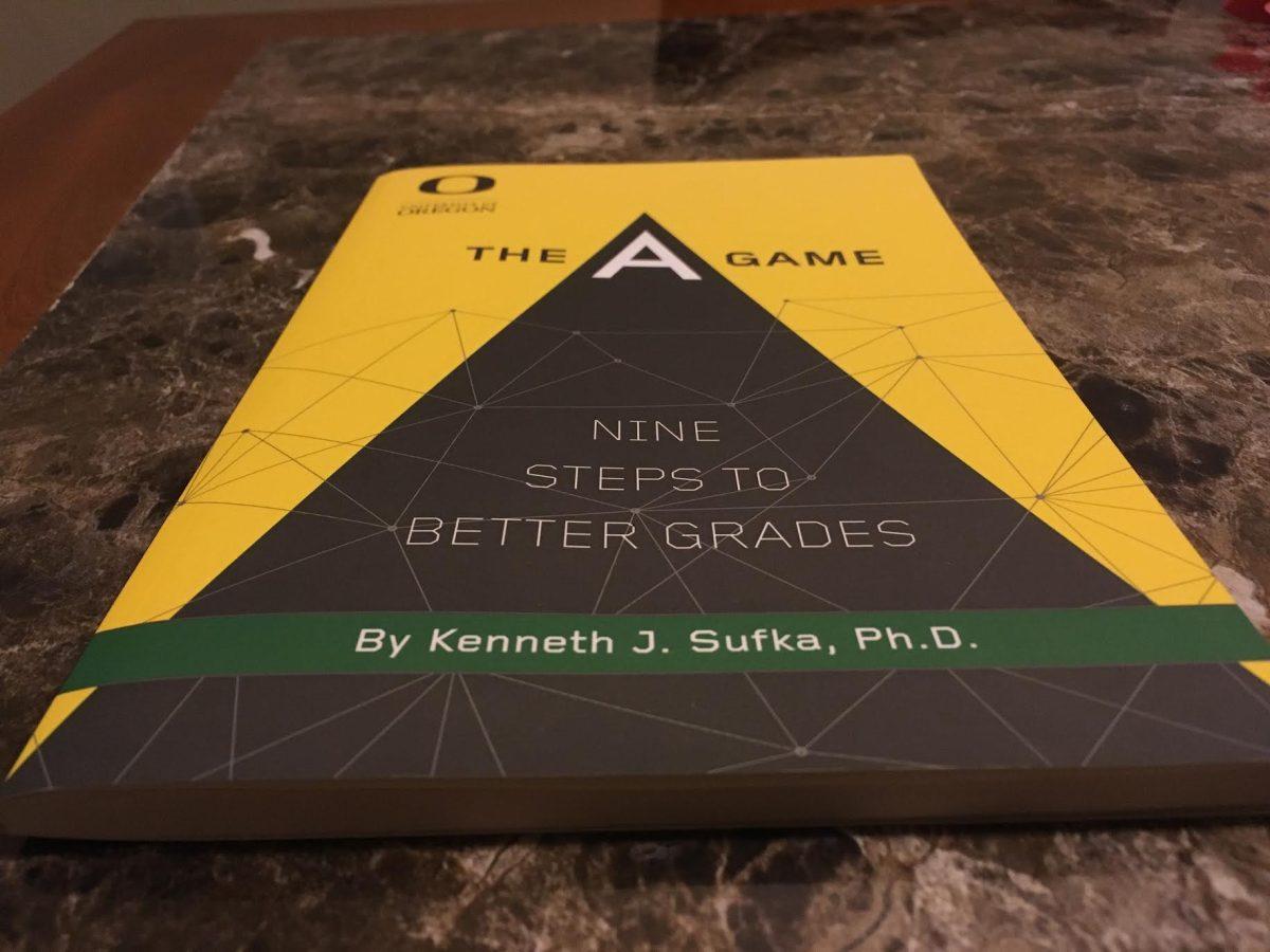 <p>Every freshman student received a copy of “The A-Game” — a guide to excelling in class. (Andrew Field / Emerald)</p>