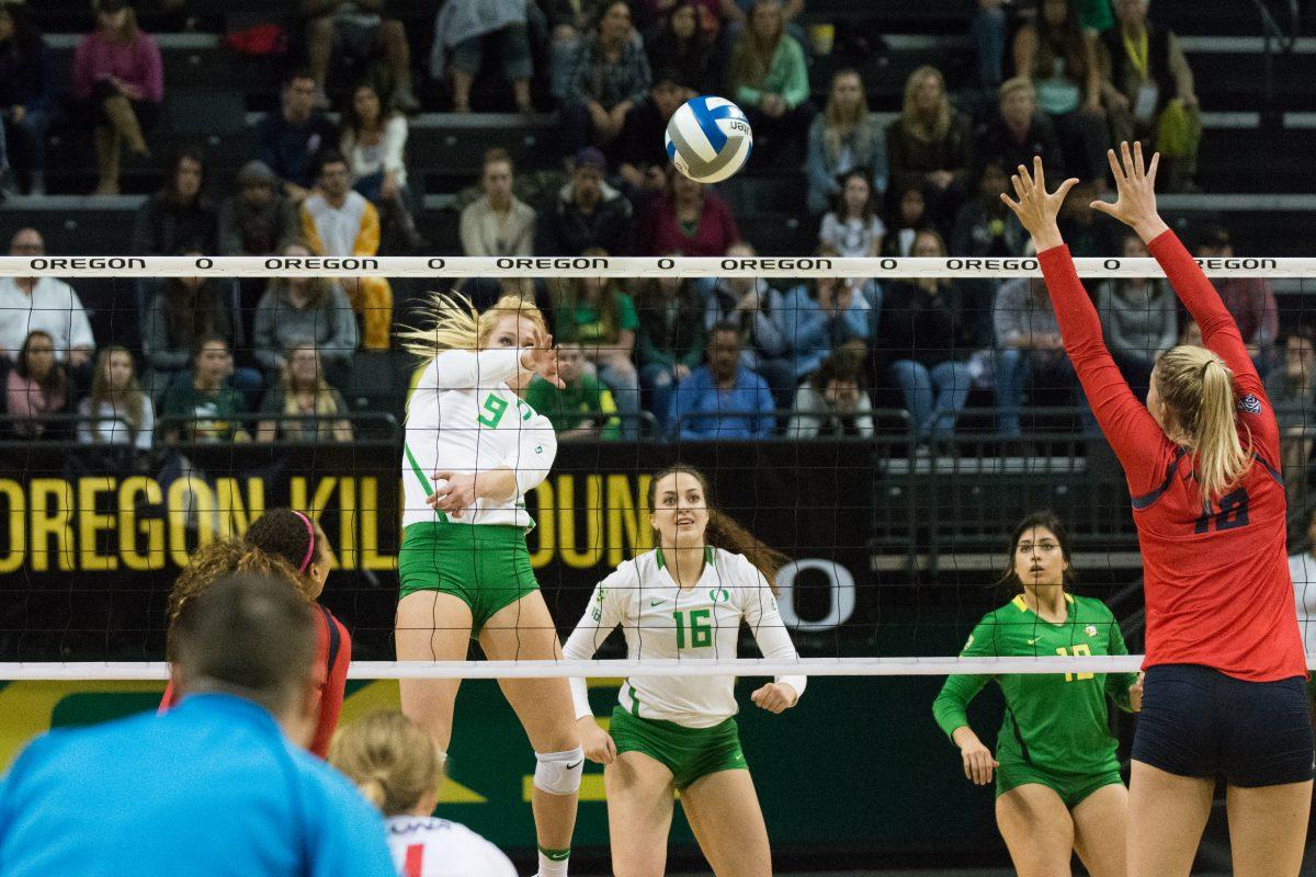 <p>In a close back-and-forth contest, the Oregon volleyball team (14-6, 7-4) was defeated by the Arizona Wildcats (14-9, 6-5) in five sets at Matthew Knight Arena Friday night. The Ducks, coming off consecutive road wins against Utah and Colorado, fell flat against an Arizona team that snapped a three-game losing …</p>