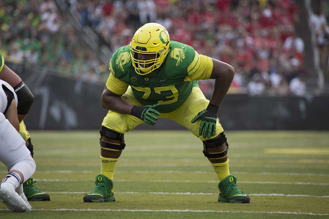 <p>The Oregon Ducks lead the Wyoming Cowboys 42-10 at halftime. Key Plays — The Ducks scored first on a Royce Freeman rush on a 1-yard touchdown run after a 12 play, 55-yard drive. — After another three-and-out from Wyoming, Freeman scored a 3-yard touchdown to give Oregon a 14-0 lead. …</p>