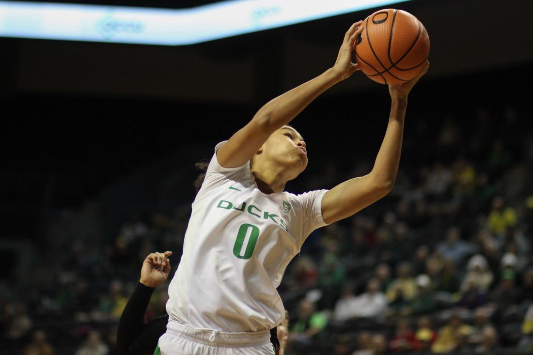 Oregon women&#8217;s basketball fought through a slow start to grind out a 62-44 win over the Arizona Wildcats on Friday night. The win moves the No. 8 Ducks (5-0 Pac-12) into first place in the Pac-12, and makes them the only undefeated squad in the conference. It also extends the &#8230;