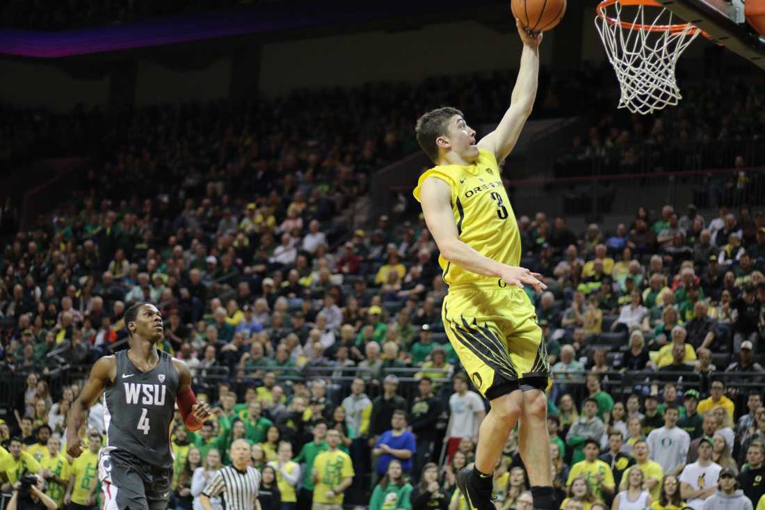 After a 17-minute lead in the first half, the Ducks couldn&#8217;t keep up with the Trojan pressure when it mattered most. Oregon (17-9, Pac-12 7-6) saw its two-game win streak come to a close, losing a battle to USC (18-9, 9-5) Thursday night, 72-70. With 17 seconds left, Oregon&#8217;s Troy &#8230;