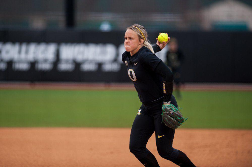 The Oregon softball team won its eighth game in a row on Saturday night, taking down No. 7 Arizona State 9-1 in seven innings in Tempe, Arizona. The high quality pitching and barrage of power hitting from the No. 3 Ducks (34-6) was too much for Arizona State (33-7) to &#8230;