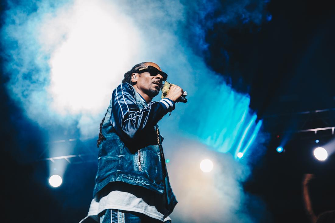 Last weekend was a holiday for weed smokers (April 20), and what better way to celebrate than with hip-hop&#8217;s famous weed connoisseurs Snoop Dogg and Wiz Khalifa? Embarking on a five-year tradition, Snoop Dogg brought his 420 Wellness Retreat Tour to Eugene at the Matthew Knight Arena on Saturday, April &#8230;