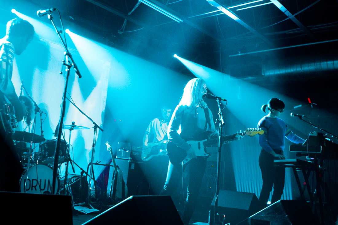 The Canadian indie pop band Alvvays generated a lot of buzz last year with the release of its sophomore record &#8220;Antisocialites.&#8221; During a concert at the Hi-Fi Music Hall in Eugene this Sunday, a crowd of mostly hip twenty-somethings were able to see the band perform nearly every song from &#8230;