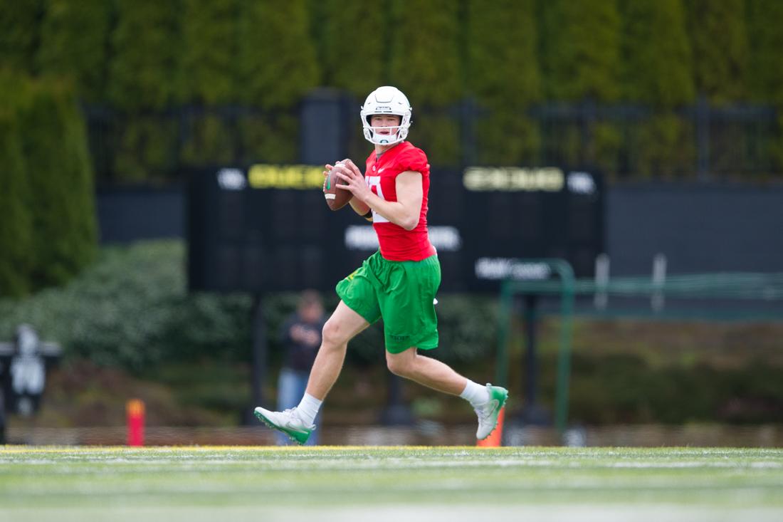 Oregon football began its final week of preparation before Saturday&#8217;s spring game with a focus on a new versatile offense. Head coach Mario Cristobal thinks the offense will run mostly out of shotgun and pistol formation, but hinted at the possibility of going under center as well. He even mentioned &#8230;