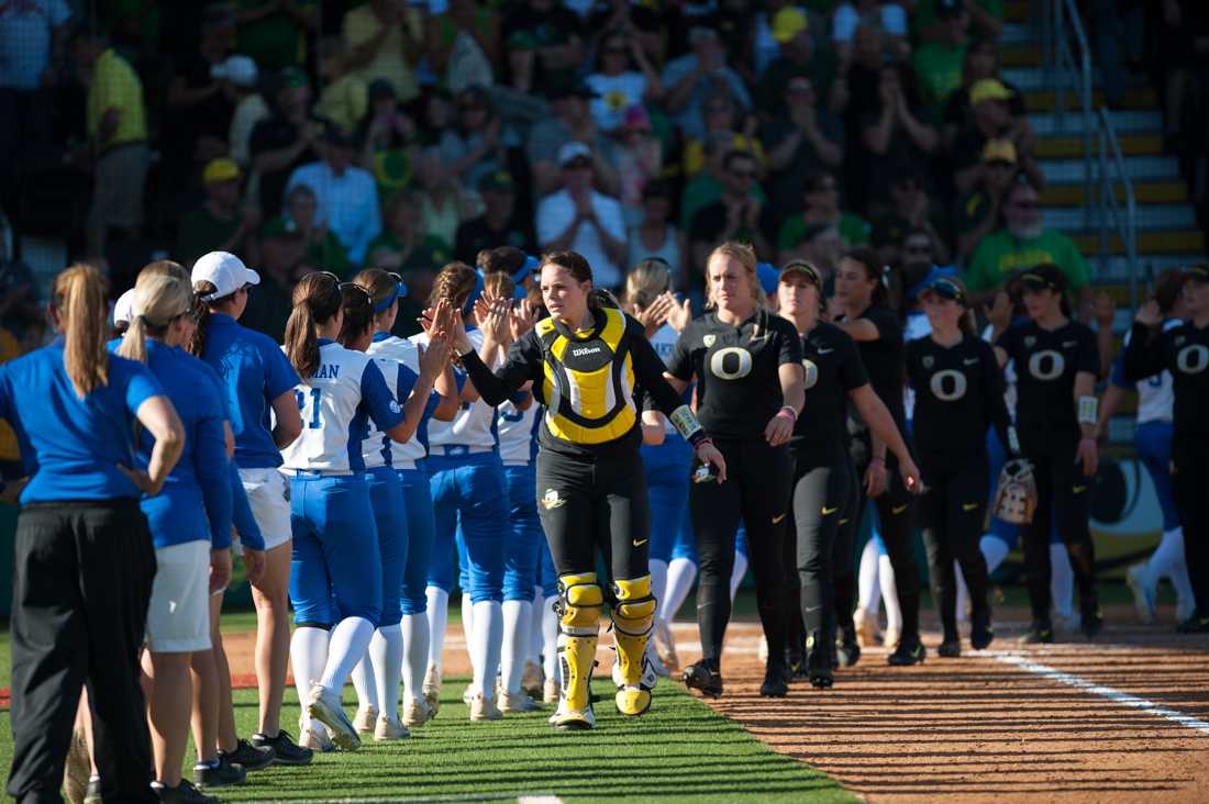 There&#8217;s a feeling of deja vu for Oregon softball this weekend as the No. 1 Ducks host the No. 16 seed Kentucky Wildcats at Jane Sanders Stadium in the NCAA Super Regionals for the second straight year. Last season, No. 3 Oregon got by the No. 19 Wildcats in the &#8230;