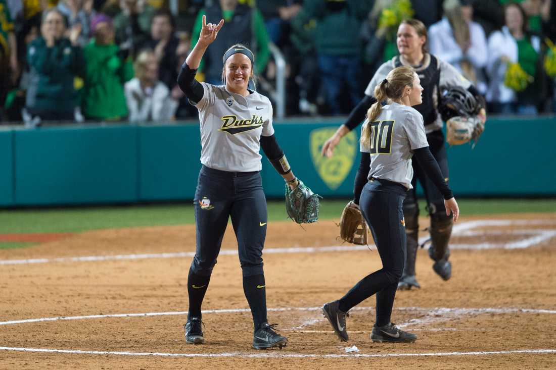 Oregon&#8217;s Shannon Rhodes singled off Kentucky pitcher Grace Baalman to load the bases in a scoreless, one-out top of the fourth inning. The Wildcats decided not to risk it and brought in pitcher Erin Rethlake to face freshman Lauren Burke. With a smooth stroke on a 3-1 count, Burke knocked &#8230;