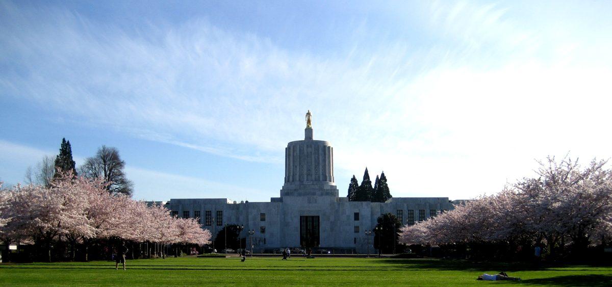 On Tuesday, June 12, University of Oregon students will rally outside a State Land Board meeting in Salem to protest the creation of the Pacific Connector pipeline, as well as the Jordan Cove Liquified Natural Gas (LNG) facility. Carpools leaving from the university the morning of the 12th are available &#8230;