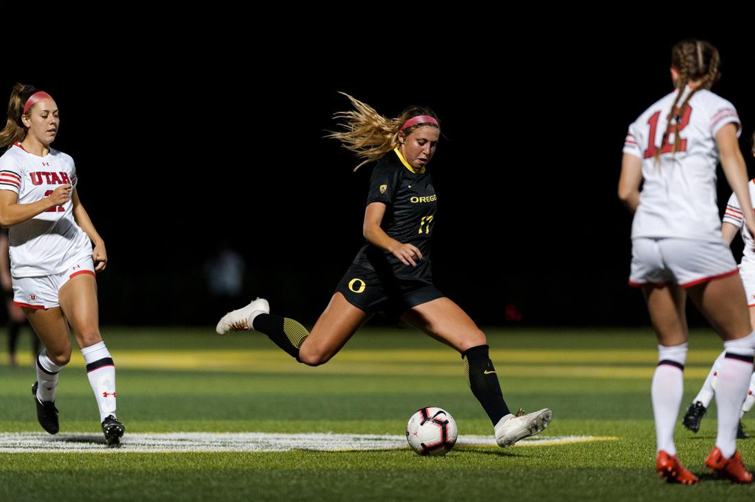 Ducks forward Zoe Hasenauer (17) shoots the ball. Oregon Ducks Women&#8217;s Soccer hosts the Utah Utes at Pap&#233; Field in Eugene, Oregon on Sept. 21, 2018. (Ben Green/Emerald)