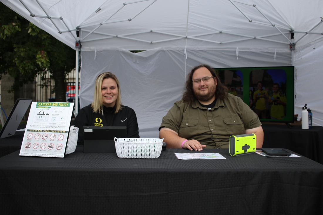 Along the south gates of Autzen Stadium this football season, Safety Ambassadors will engage with University of Oregon students before they enter the stadium. Equipped with games, coupons for free food and giveaway items, the ambassadors strike up conversations with students about the new ride service offered at games and &#8230;