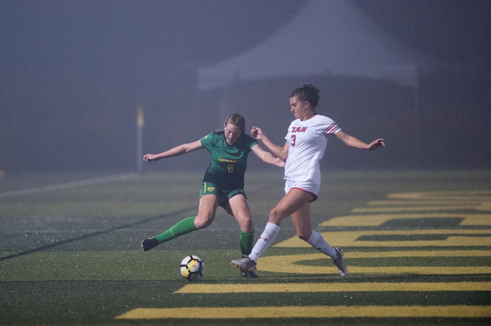 Two days after getting back into the win column with a 2-0 victory over Dartmouth, Oregon&#8217;s soccer team returned to Pap&#233; Field to host the Gonzaga Bulldogs. On Sunday, the Oregon (4-1-1) defeated the Gonzaga Bulldogs 2-0 thanks to two goals by leading goal-scorer Emma Eddy, who was making her &#8230;