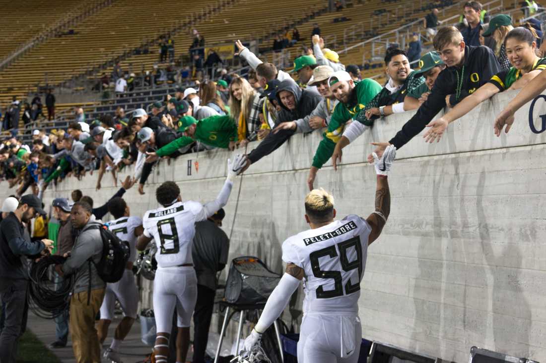 Oregon football moves up one spot to No. 17 in the Associated Press Top-25 Poll. The Ducks (4-1, 1-1) were off with a bye week and will face No. 7 Washington on Saturday in Autzen Stadium. The Huskies (5-1, 3-0) moved three spots from No. 10 after a 31-24 win &#8230;