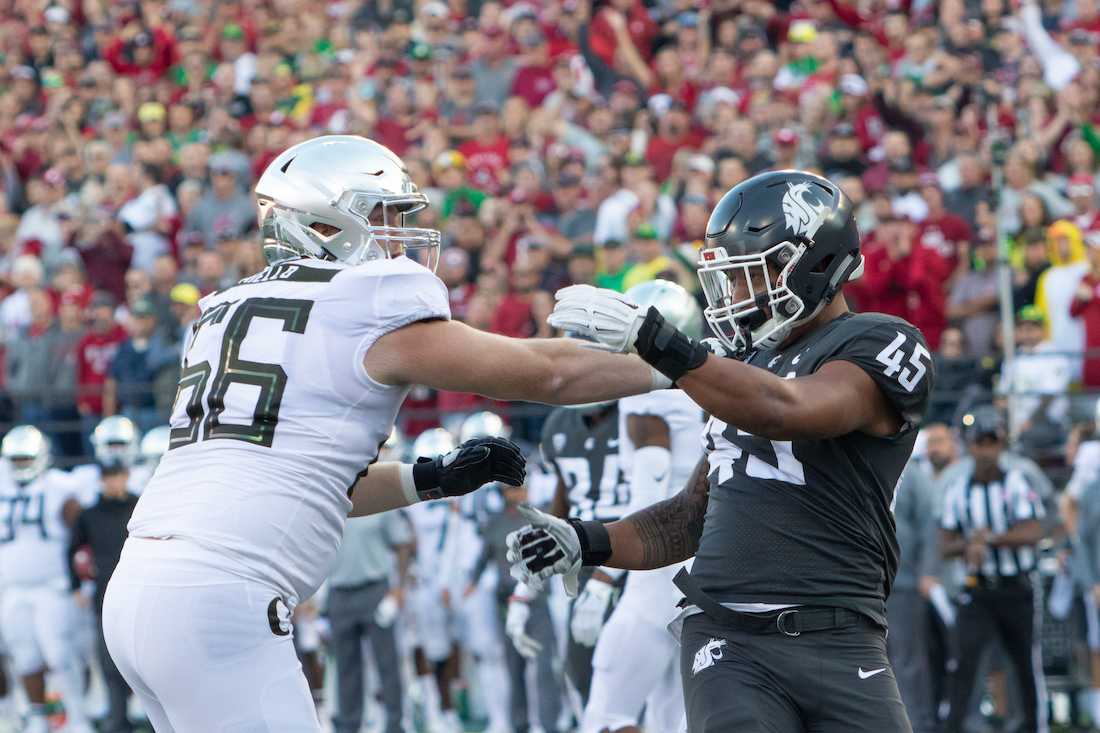 Oregon football&#8217;s players and coaches made it obvious that the team couldn&#8217;t afford another slow start like it had in the first half against Washington State when the team takes on Arizona this Saturday. Part of the problem with the offense was because of the loud crowd and pre-snap movement &#8230;