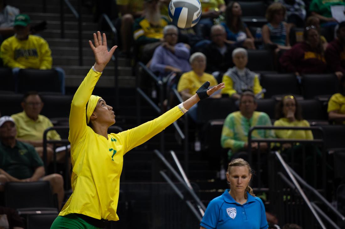 Oregon volleyball moved up six spots in the AVCA poll following a dominant weekend in Los Angeles. The Ducks started the weekend with a sweep of then-ranked No. 17 UCLA. The Ducks swept the Bruins for the first time since 2014 and for the first time ever on the Bruins&#8217; &#8230;