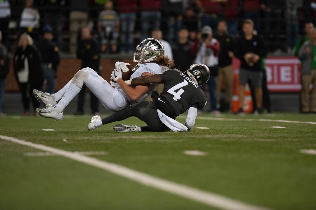 Oregon Ducks wide receiver Brenden Schooler (9) catches a pass. Oregon Ducks Football takes on Washington State University at Martin Stadium in Pullman, Wash. on Oct. 20, 2018. (Devin Roux/Emerald)