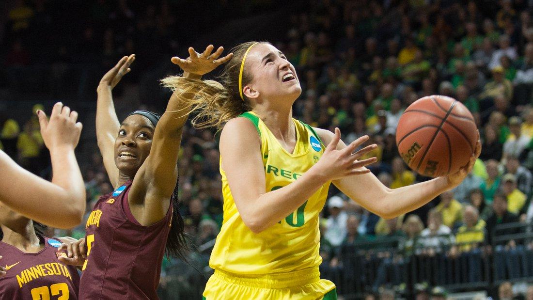 The No. 3 Ducks defeated Alaska Fairbanks 115-36 in Fairbanks, Alaska, behind Sabrina Ionescu&#8217;s 11th career triple-double to kick off their 2018-19 campaign. Ionescu finished with 18 points, 11 rebounds and 12 assists while Ruthy Hebard finished with 15 points on 5-of-6 shooting in front of her hometown crowd. (Emerald Archives)