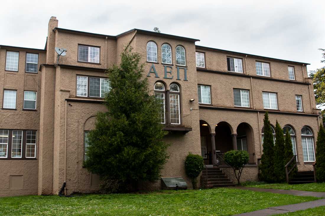 <p>University of Oregon’s Alpha Epsilon Pi is a Jewish fraternity located on East 15th Avenue in Eugene, Ore. (Maddie Knight/Emerald)</p>