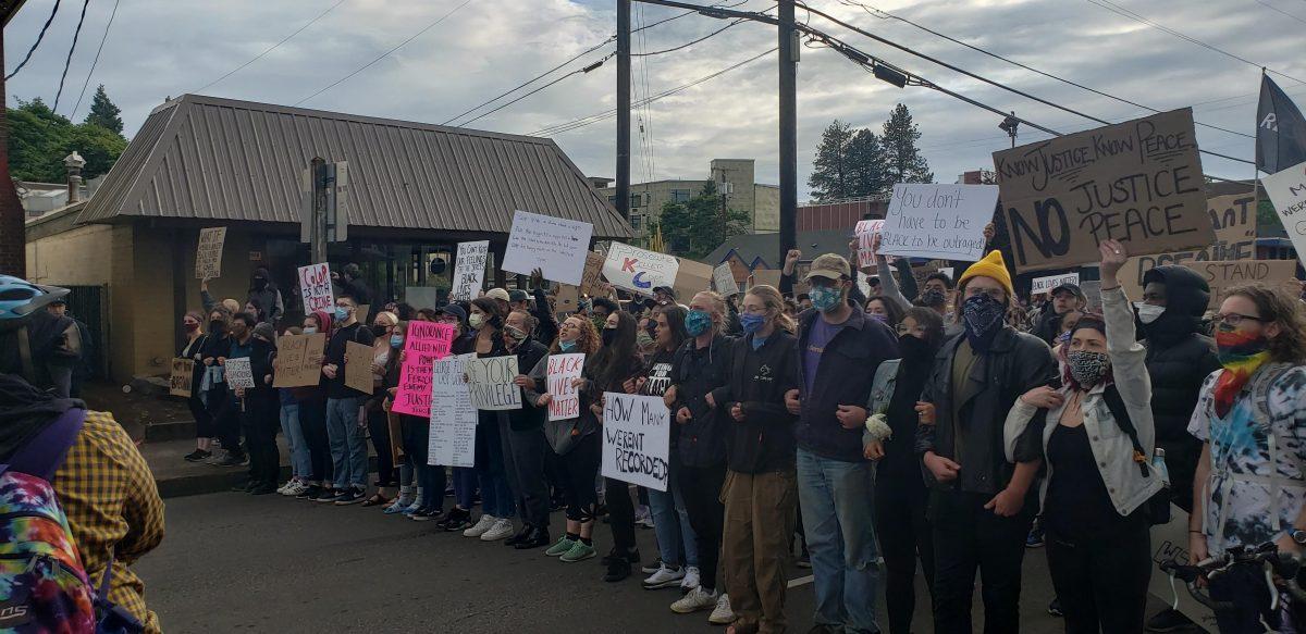 Protesters line up to march on the eighth day of demonstrations in Eugene, Ore. against police brutality and white supremacy on June 5, 2020. (Carrington Powell/Emerald)