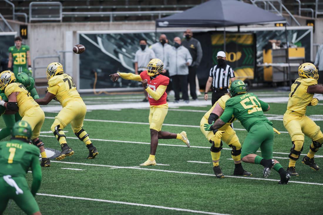 Ducks quarterback Anthony Brown (13) makes a pass to an open member of the offense. Oregon Ducks Football host annual Spring game at Autzen Stadium in Eugene, Ore., on May 1, 2021. (Maddie Stellingwerf)