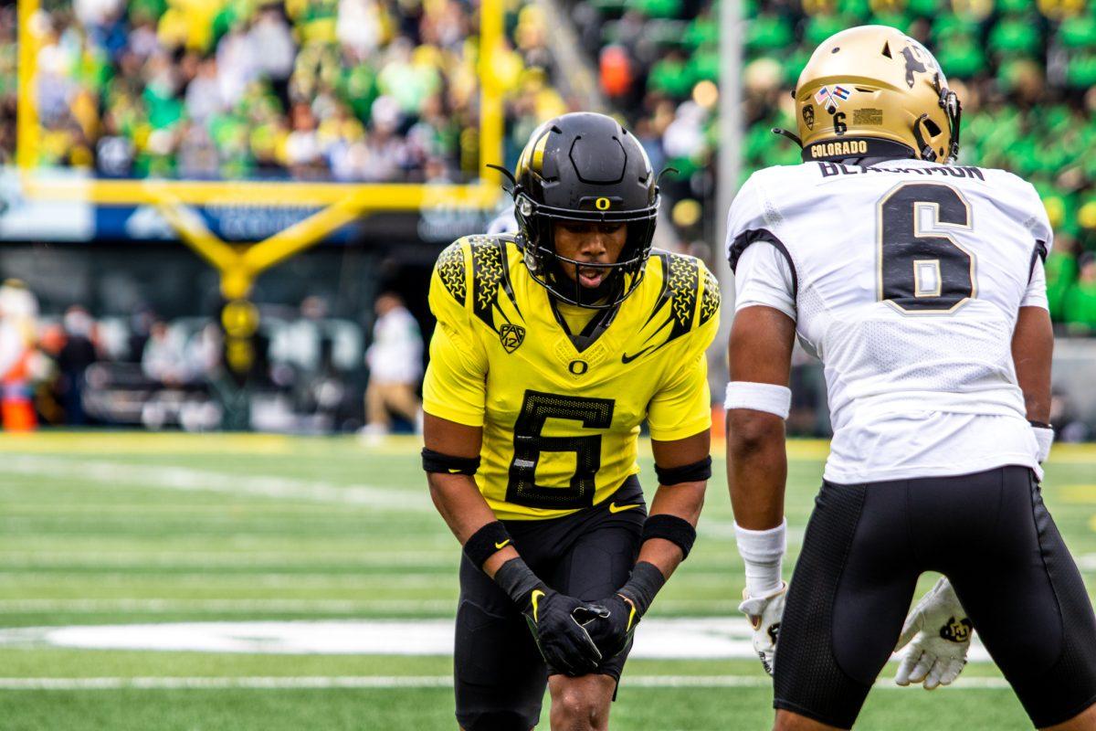 Jaylon Redd (6) waits for the play to begin. The University of Oregon Ducks defeated the University of Colorado Buffaloes 52-29 at Autzen Stadium on October 30, 2021. (Will Geschke/Emerald)