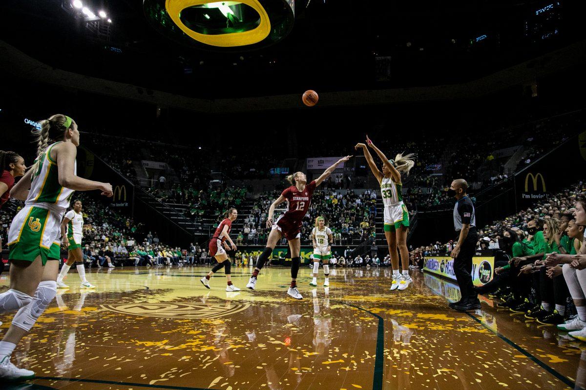 Sydney Parrish takes a three-point shot. The Oregon Ducks Women&#8217;s Basketball team faces the Stanford Cardinal, on February 20th, 2022, at Matthew Knight Arena. (Liam Sherry/Emerald)