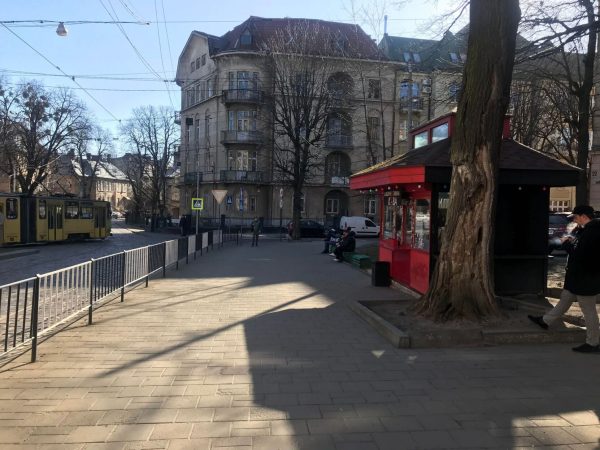 <span>A street in Lviv, Ukraine with a coffee stand where Randall Blazak spent time. (Photo courtesy of Randall Blazak)</span><span style="color: #d1d2d3; font-family: Slack-Lato, Slack-Fractions, appleLogo, sans-serif; font-size: 15px; font-variant-ligatures: common-ligatures; background-color: #222529;"> </span>