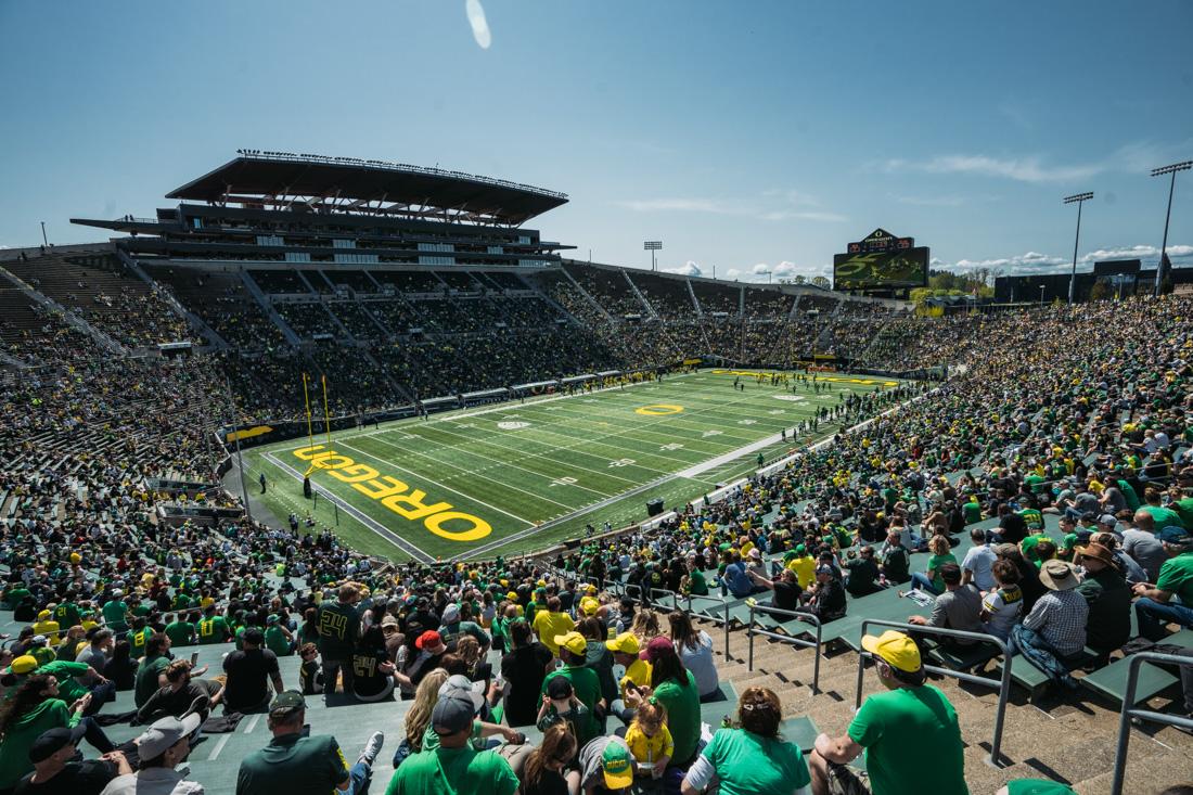 The Oregon Football team competes in it's annual spring game on April 23rd, 2022 at Autzen Stadium in Eugene, Ore. (Serei Hendrie/Emerald)