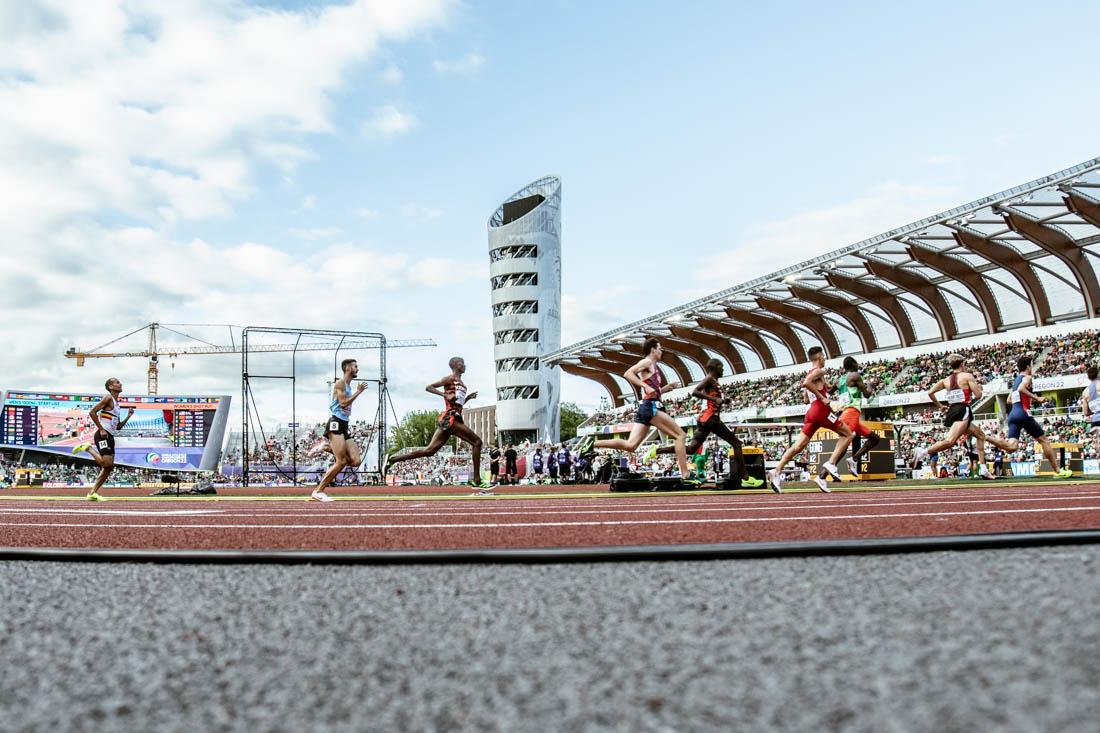 Athletes round the corner of the track during the mens 1500m semi-finals. An explosive first weekend of the World Athletic Championships comes to a close at Hayward field in Eugene, Ore., from July 15-17, 2022 (Maddie Stellingwerf/Emerald)