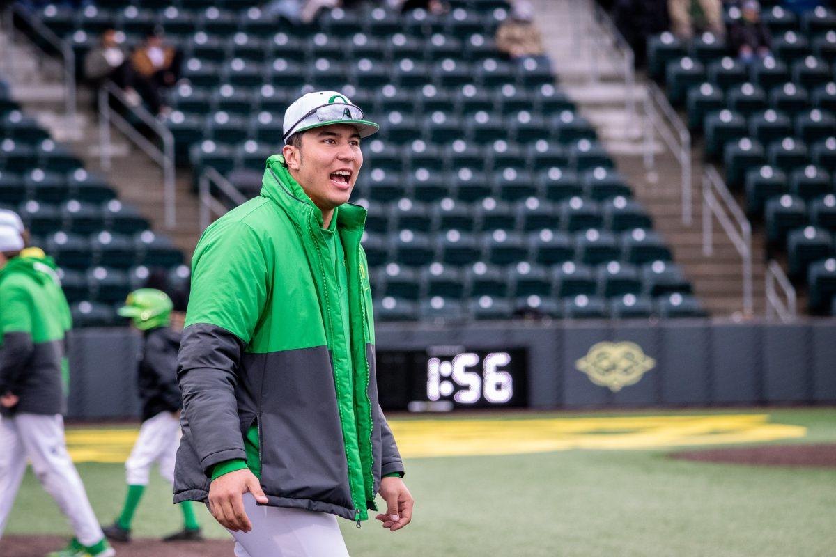 Dominic Hellman urges his team to follow up on their great defense against the Bruins. The Oregon Baseball team begins PAC play for the 2023 season by hosting UCLA on March 10th at PK Park. (Jonathan Suni, Emerald)