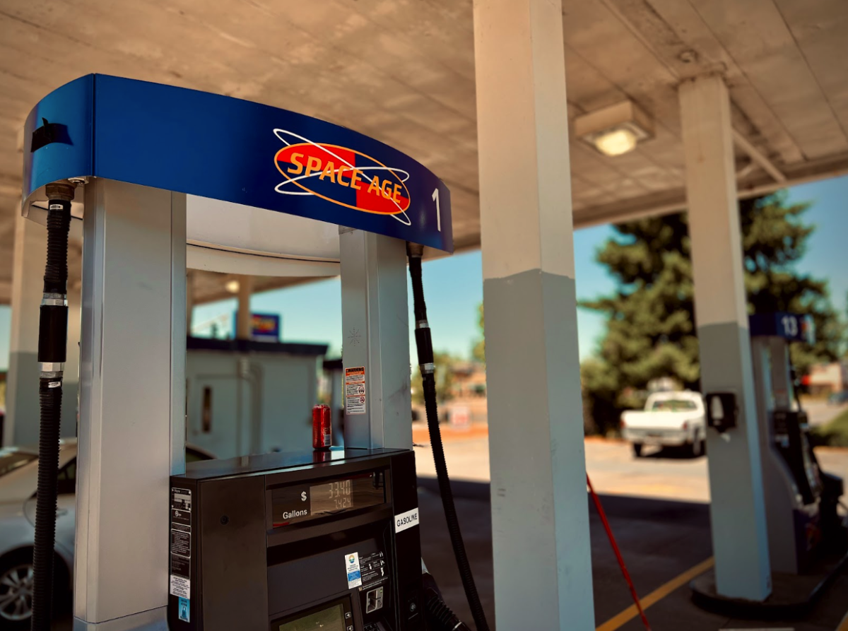 Critics of House Bill 2426 believe it will cost jobs. Proponents of the bill believe self-serviced gas station pumps will shorten lines of customers at gas stations. (Ian Proctor/Emerald)