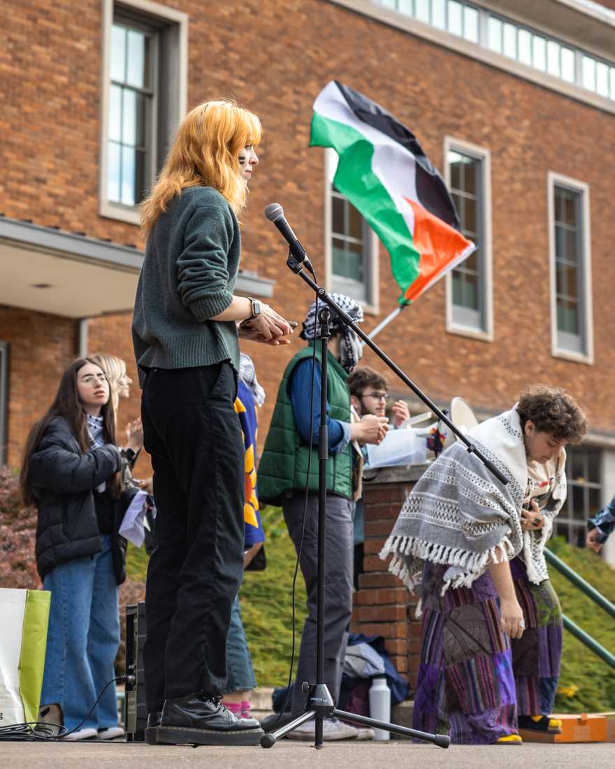 Students and community members gathered to rally in support of Palestine in the EMU Amphitheater in conjunction with the University of Oregon&#8217;s chapter of Students for Justice in Palestine on Oct. 27, 2023 in Eugene, Ore. (Molly McPherson/Emerald)