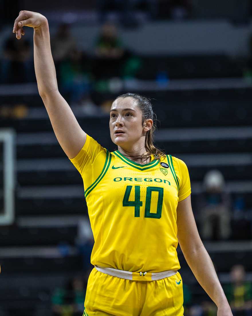 Grace VanSlooten (40) holds her follow-through after releasing a shot. The Oregon Ducks women&#8217;s basketball team takes on the Santa Clara Broncos on Nov. 18, 2023 in Eugene, Ore. (Molly McPherson/Emerald)