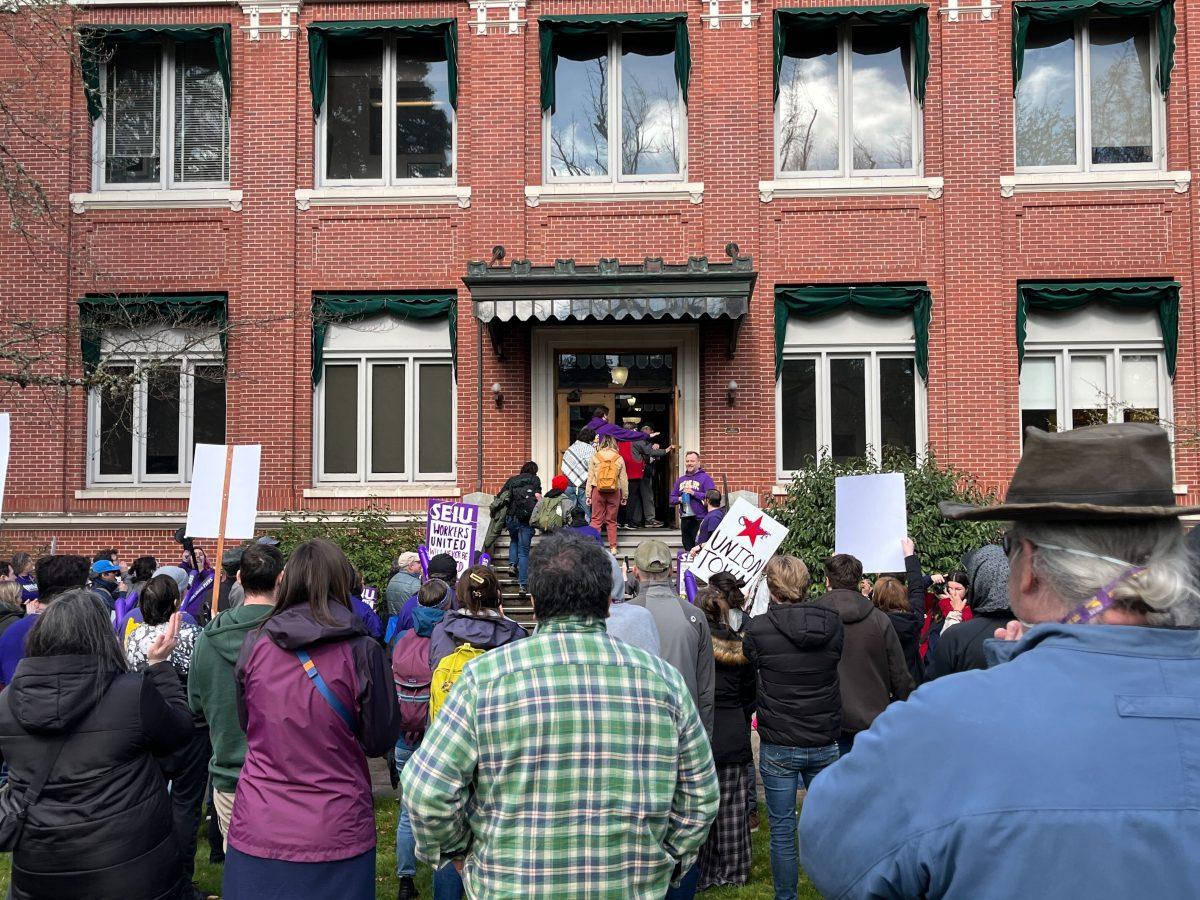 <p>(SEIU holds impasse rally/Chiu)</p>