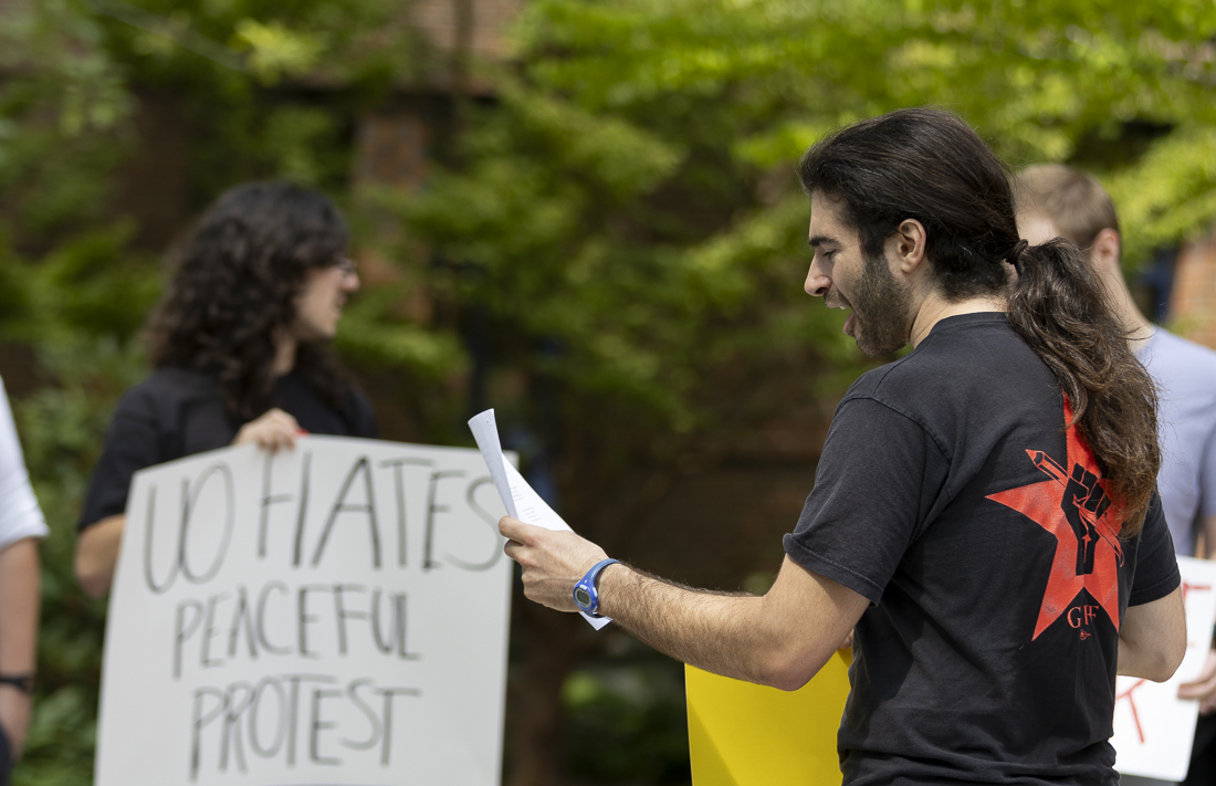 2024.08.15.EMG.APH.OregonHallProtest-09