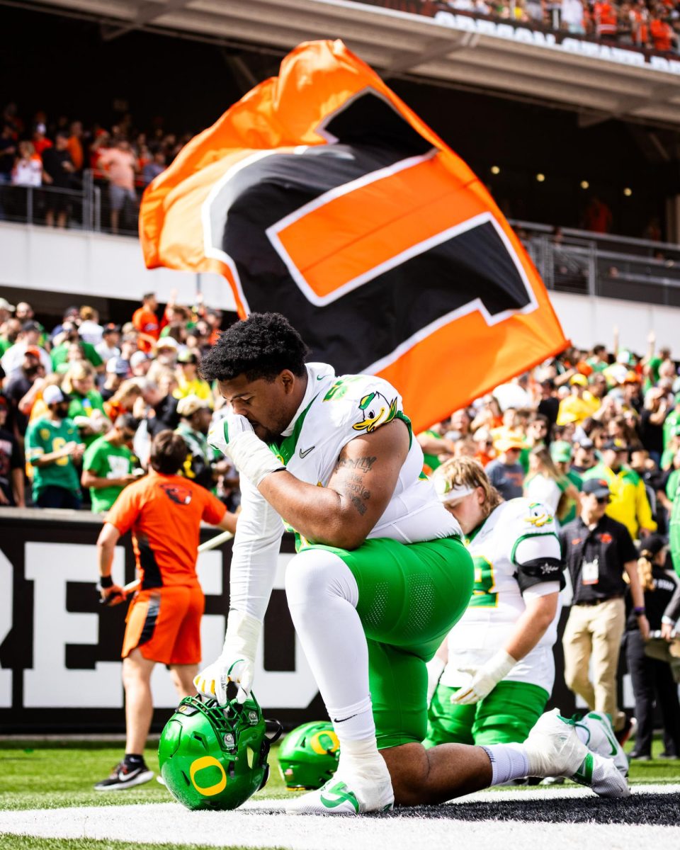 Derrick Harmonn (55) looks to build off his strong start as a Duck against his new in state rivals. The Oregon Ducks travel up to Corvallis to face their in-state rival the Oregon State Beavers on September 14th, 2024. (Jonathan Suni/Emerald)