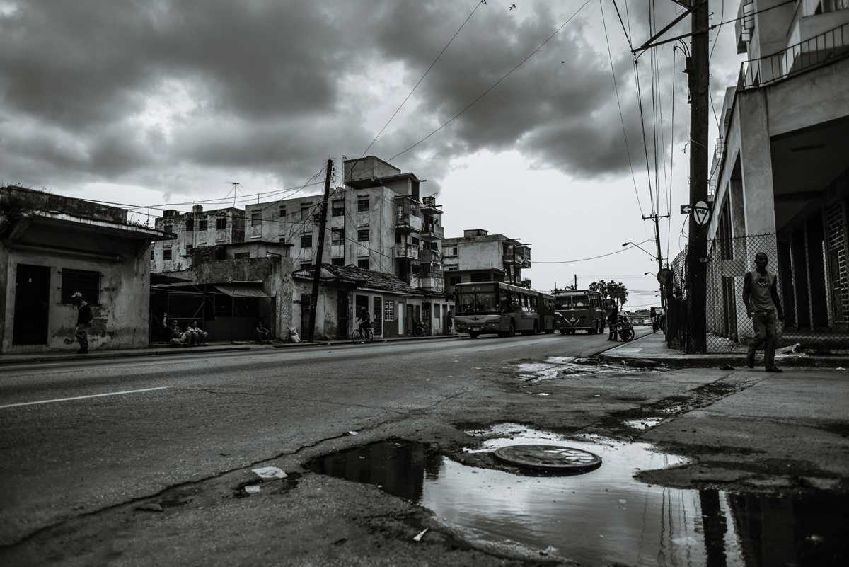 Photo and story by Andrew Seng [slideshow_deploy id=&#8217;20834&#8242;] Walking through the streets of Havana, Cuba, an American civilian, especially one with a fancy camera from the Oregon University System (OUS), tends to turn a lot of heads. I figured that if I walked with purpose and confidence, I wouldn&#8217;t stick [&#8230;]