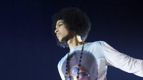 Prince performing live with 3rdEyeGirl.