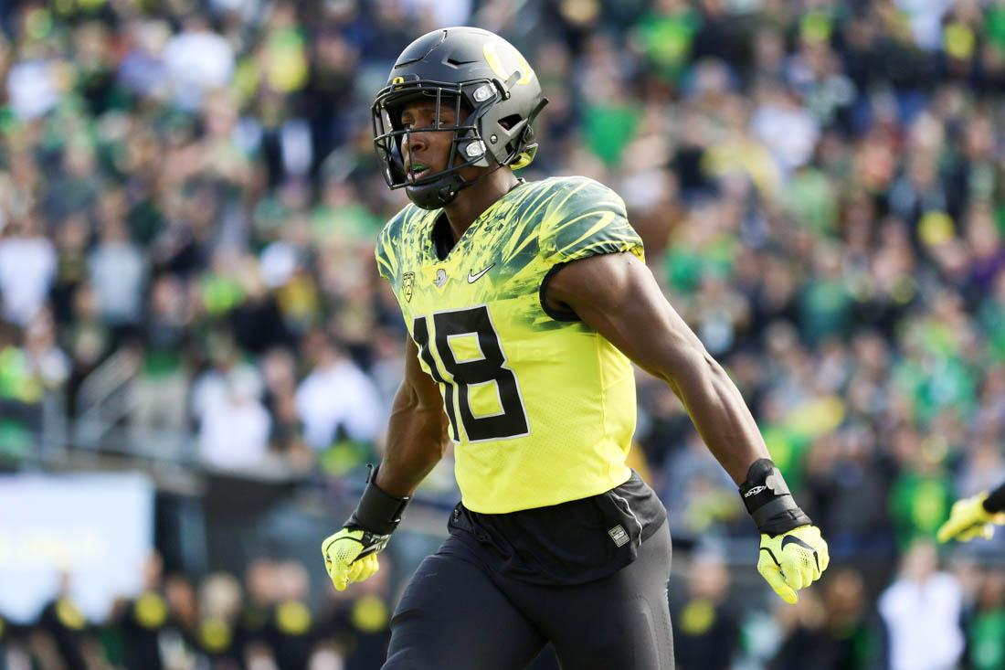 Oregon Ducks linebacker Jimmie Swain (18) celebrates after a quarterback sack. The Oregon Ducks host the Arizona State Sun Devils at Autzen Stadium in Eugene, Ore. on Oct. 29, 2016. (Kaylee Domzalski/Emerald)