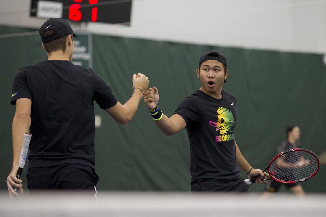 Three days. Three matches. Three wins. Playing in their third match in as many days, the Oregon men&#8217;s tennis team defeated Iowa 5-2, improving to an impressive 7-1 on the 2017 season. &#8220;I think it was a good performance this weekend,&#8221; said Simon Stevens. &#8220;It&#8217;s never easy to play three &#8230;