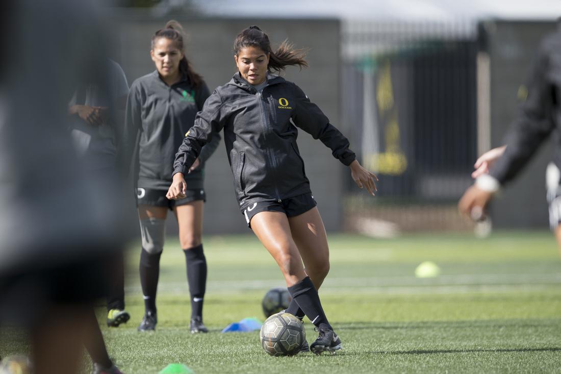 <p>Oregon soccer’s Chardonnay Curran is from a town with a population of less than 15,000, but she has a big dream. She’s even pinned a tweet about it from 2015 to her Twitter profile. dreams on dreams on dreams….💭🙏⚽️💙❤️ pic.twitter.com/TZnyLqtte3 — chardonnay curran (@chardonnayc11) September 8, 2015 Curran hopes to …</p>