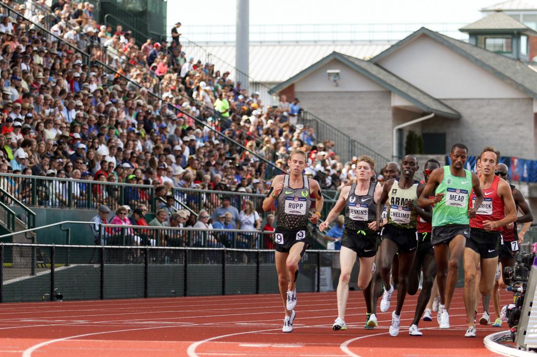 Two of Oregon&#8217;s most decorated runners have been dominating marathons around the country, and they are both relatively new at it. Galen Rupp and Jordan Hasay, both of whom run for Alberto Salazar of the Nike Oregon Project, have moved on from cross-country and track to the much longer distances. &#8230;